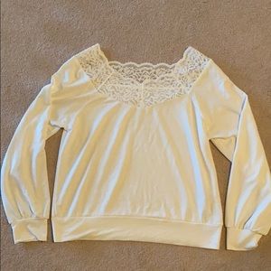 Vici White Top Size Medium